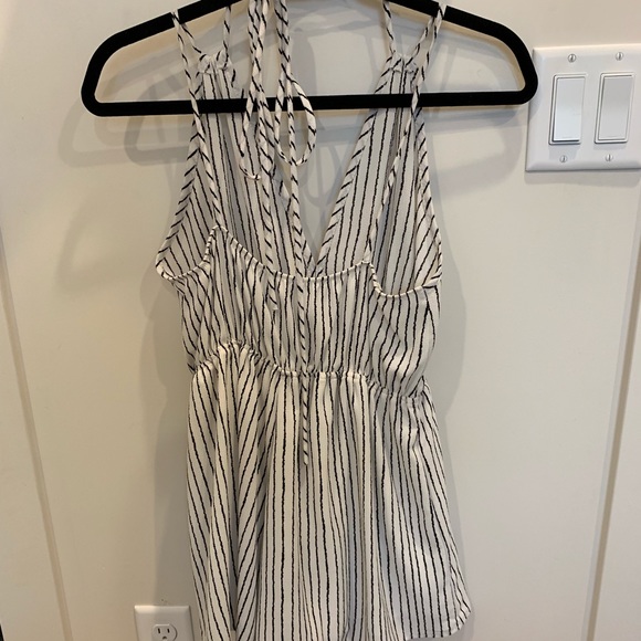striped flowy romper - Picture 2 of 2